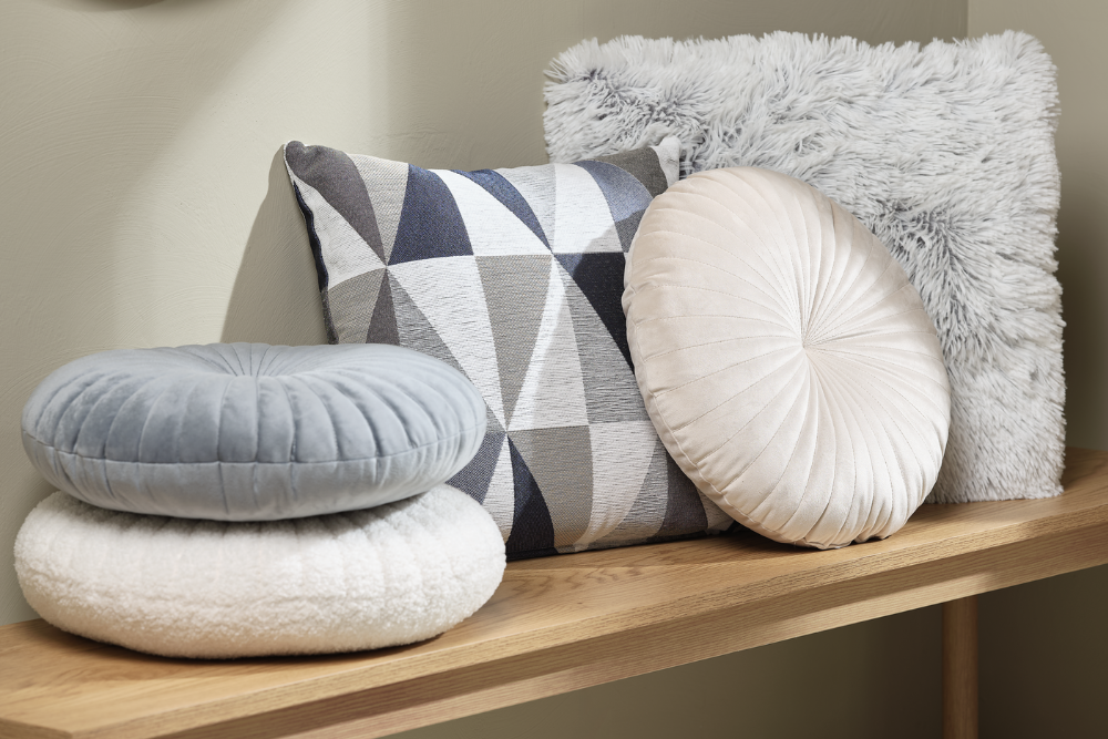 Декоративні подушки - Знижки 20-60%