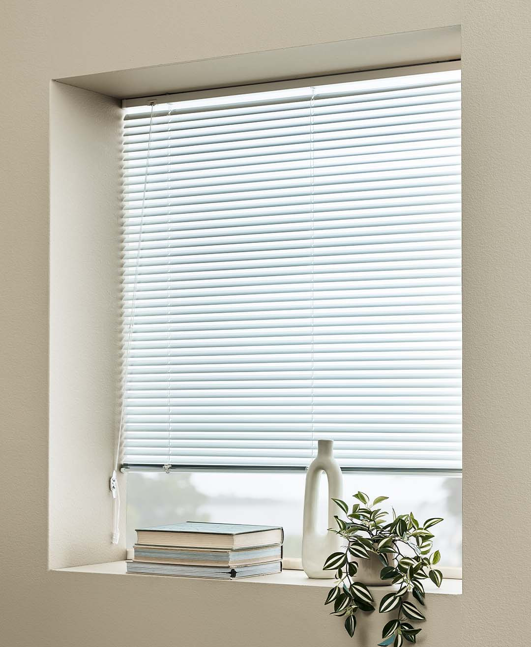 Venetian blinds