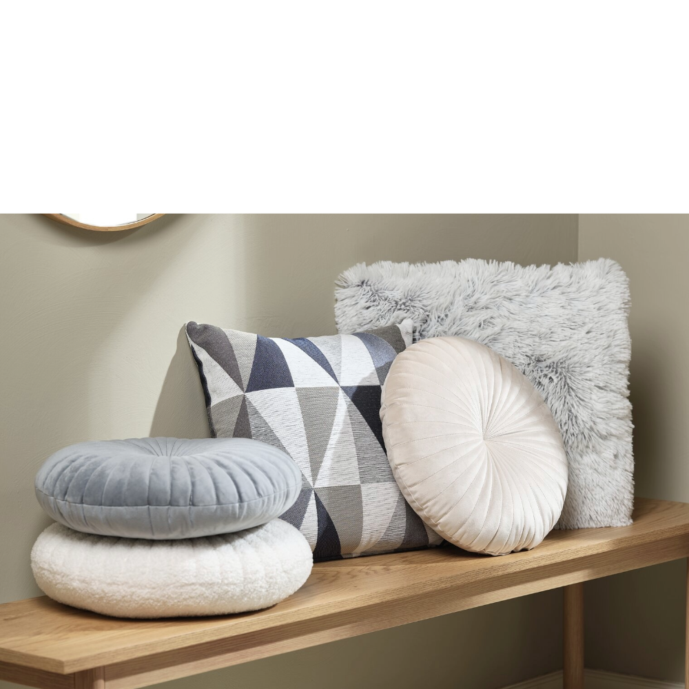 Декоративні подушки - Знижки до 70%