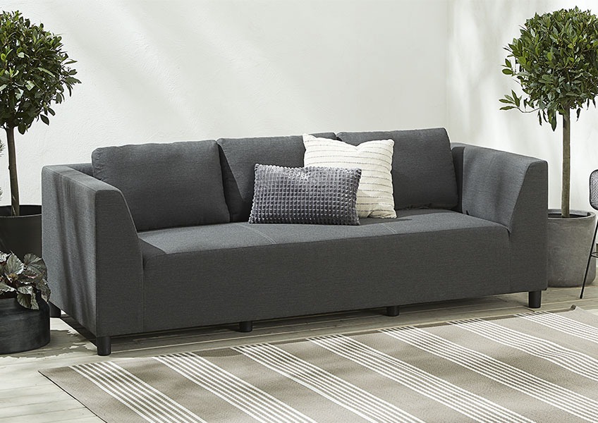 3-місний диван темно-сірого кольору, стійкий для будь-якої погоди 